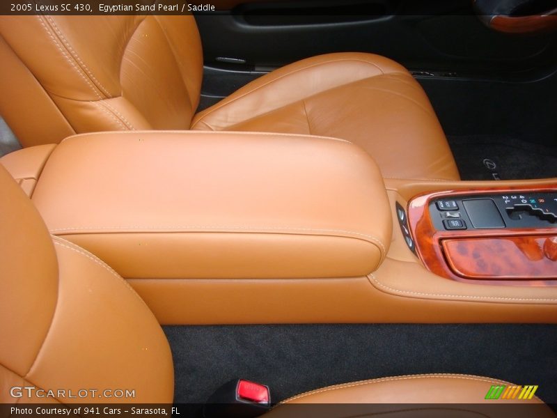 Egyptian Sand Pearl / Saddle 2005 Lexus SC 430