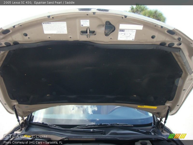 Egyptian Sand Pearl / Saddle 2005 Lexus SC 430