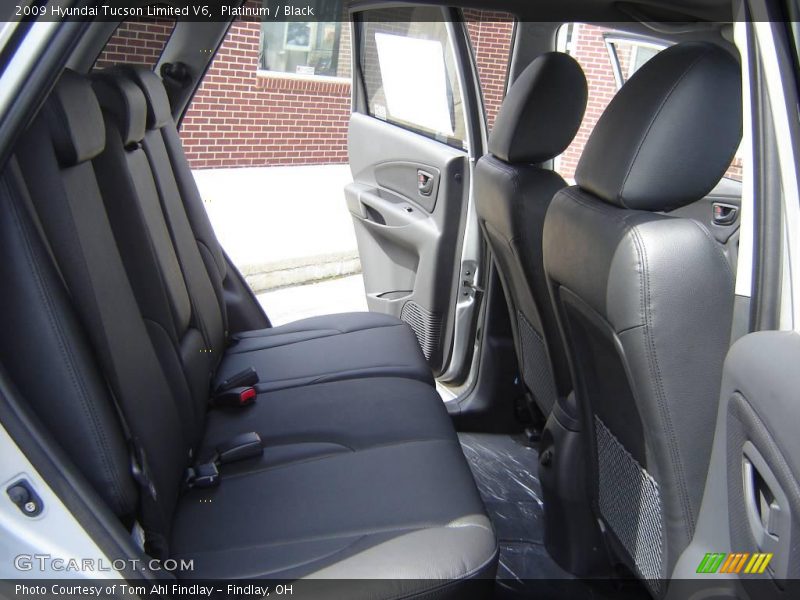 Platinum / Black 2009 Hyundai Tucson Limited V6