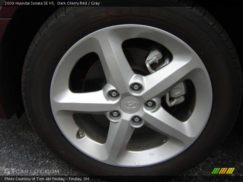 Dark Cherry Red / Gray 2009 Hyundai Sonata SE V6