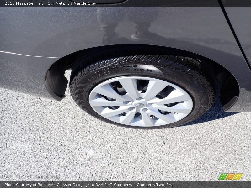 Gun Metallic / Marble Gray 2016 Nissan Sentra S
