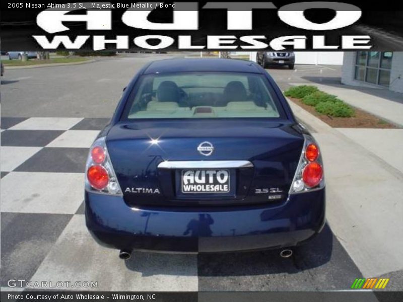 Majestic Blue Metallic / Blond 2005 Nissan Altima 3.5 SL