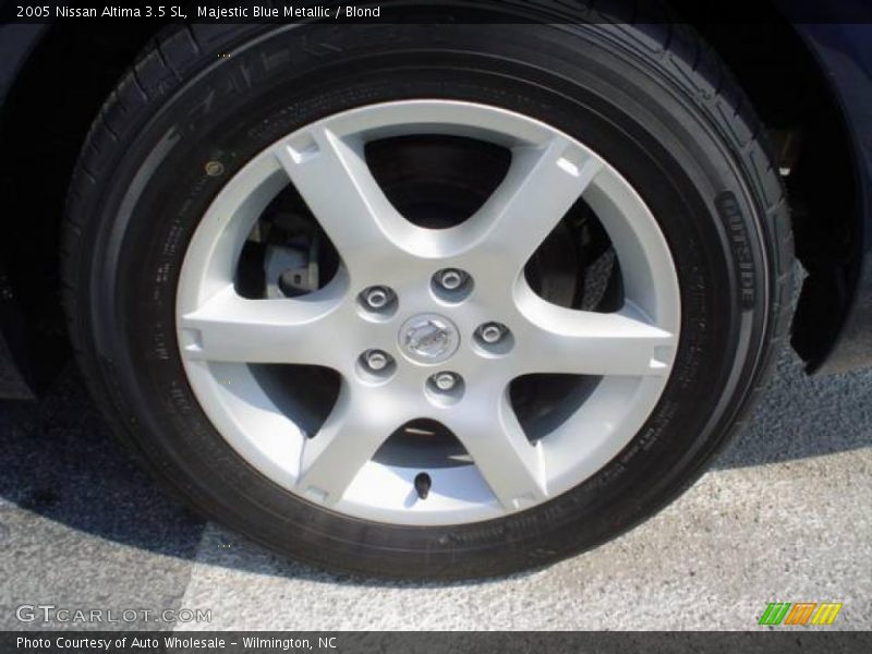 Majestic Blue Metallic / Blond 2005 Nissan Altima 3.5 SL