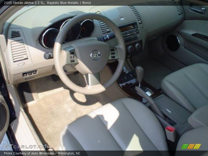 Majestic Blue Metallic / Blond 2005 Nissan Altima 3.5 SL