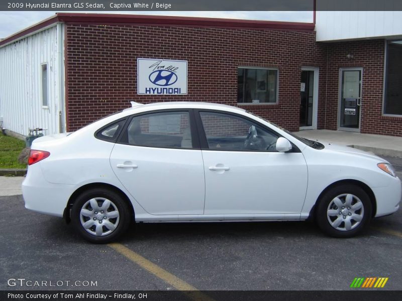 Captiva White / Beige 2009 Hyundai Elantra GLS Sedan