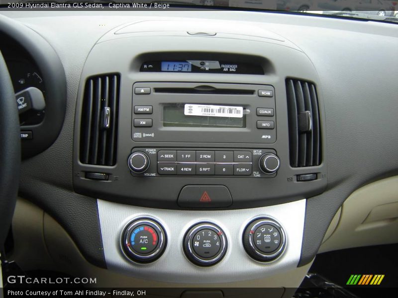 Captiva White / Beige 2009 Hyundai Elantra GLS Sedan