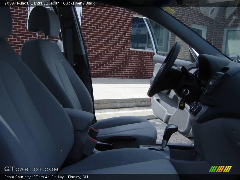 Quicksilver / Black 2009 Hyundai Elantra SE Sedan