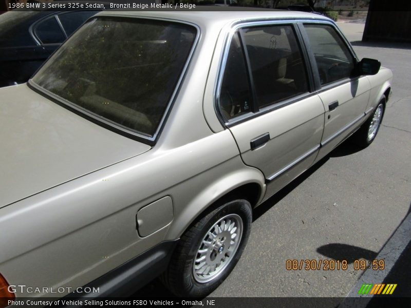  1986 3 Series 325e Sedan Bronzit Beige Metallic