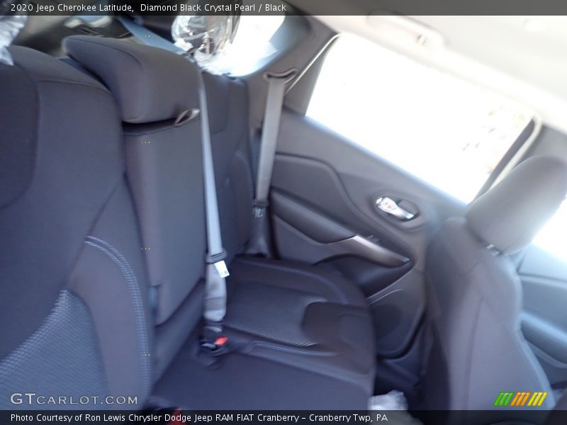 Diamond Black Crystal Pearl / Black 2020 Jeep Cherokee Latitude
