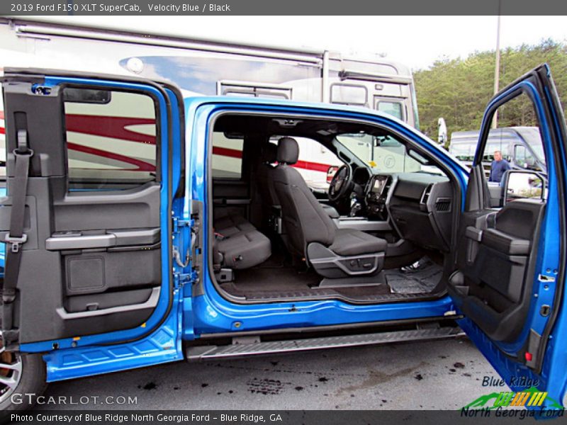 Velocity Blue / Black 2019 Ford F150 XLT SuperCab