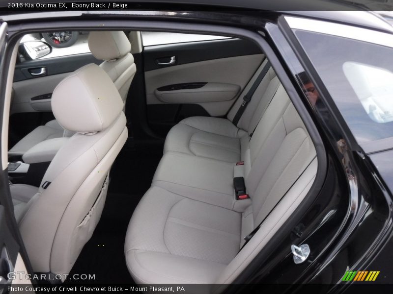 Rear Seat of 2016 Optima EX