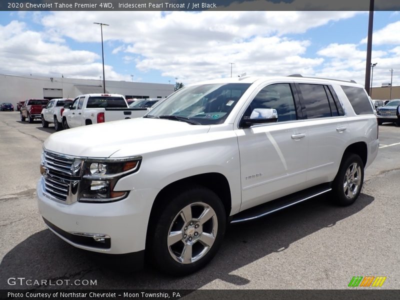 Front 3/4 View of 2020 Tahoe Premier 4WD