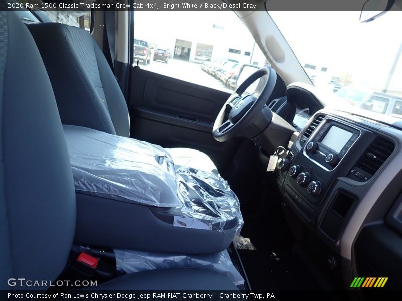 Bright White / Black/Diesel Gray 2020 Ram 1500 Classic Tradesman Crew Cab 4x4