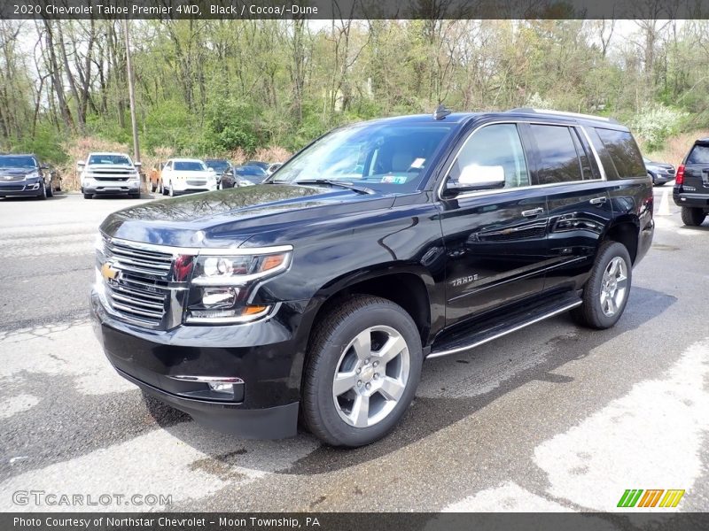 Front 3/4 View of 2020 Tahoe Premier 4WD