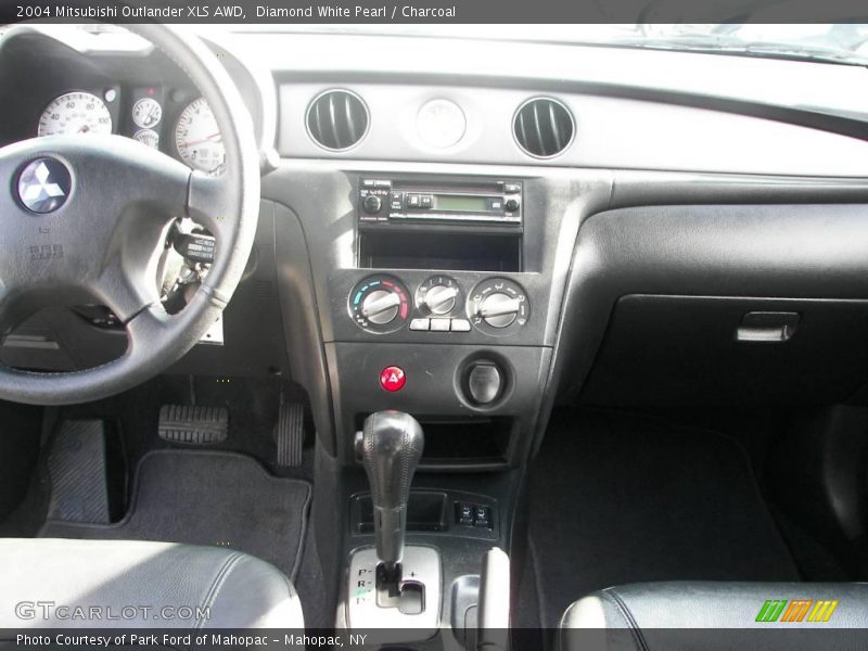 Diamond White Pearl / Charcoal 2004 Mitsubishi Outlander XLS AWD