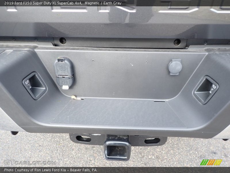 Magnetic / Earth Gray 2019 Ford F350 Super Duty XL SuperCab 4x4