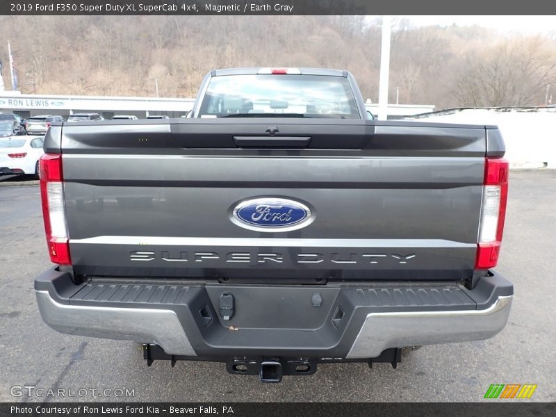 Magnetic / Earth Gray 2019 Ford F350 Super Duty XL SuperCab 4x4