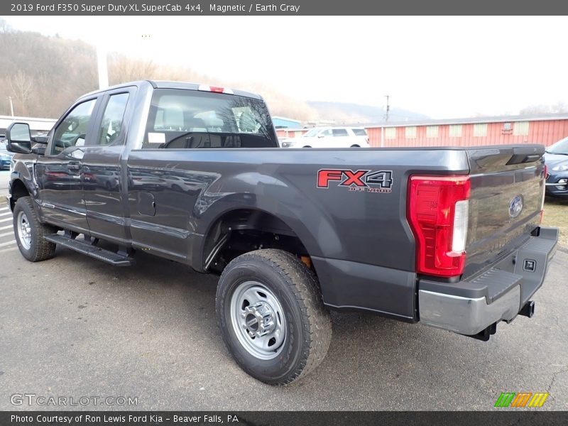 Magnetic / Earth Gray 2019 Ford F350 Super Duty XL SuperCab 4x4