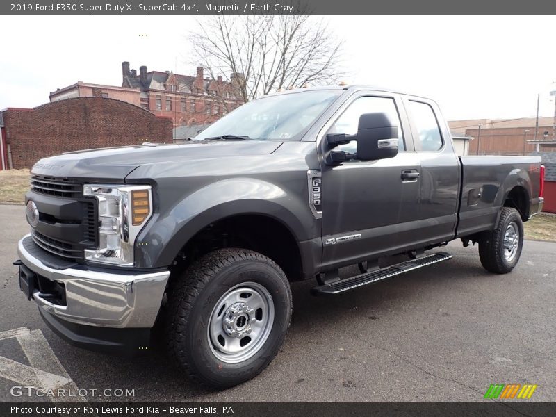 Magnetic / Earth Gray 2019 Ford F350 Super Duty XL SuperCab 4x4