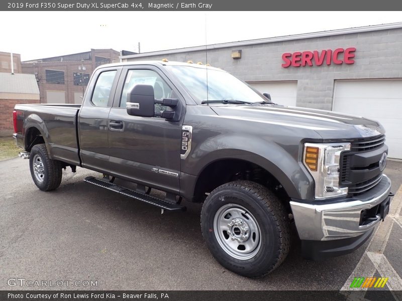Magnetic / Earth Gray 2019 Ford F350 Super Duty XL SuperCab 4x4