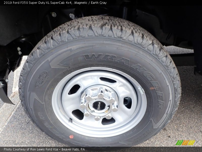 Magnetic / Earth Gray 2019 Ford F350 Super Duty XL SuperCab 4x4