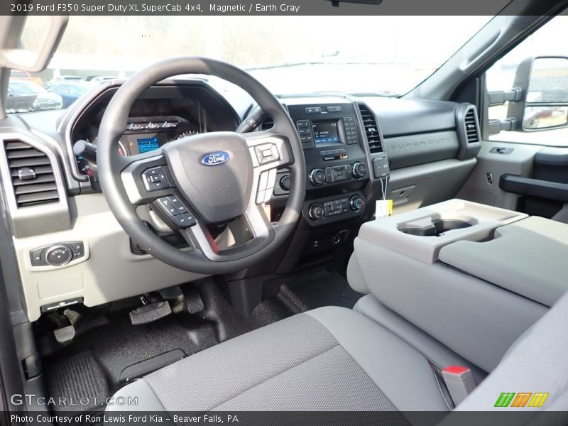 Magnetic / Earth Gray 2019 Ford F350 Super Duty XL SuperCab 4x4