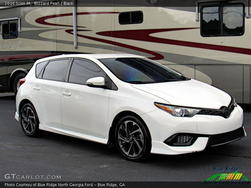 Blizzard Pearl / Black 2016 Scion iM