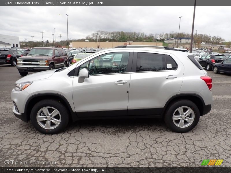 Silver Ice Metallic / Jet Black 2020 Chevrolet Trax LT AWD