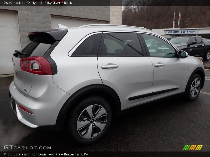 Silky Silver / Black 2019 Kia Niro EX Hybrid
