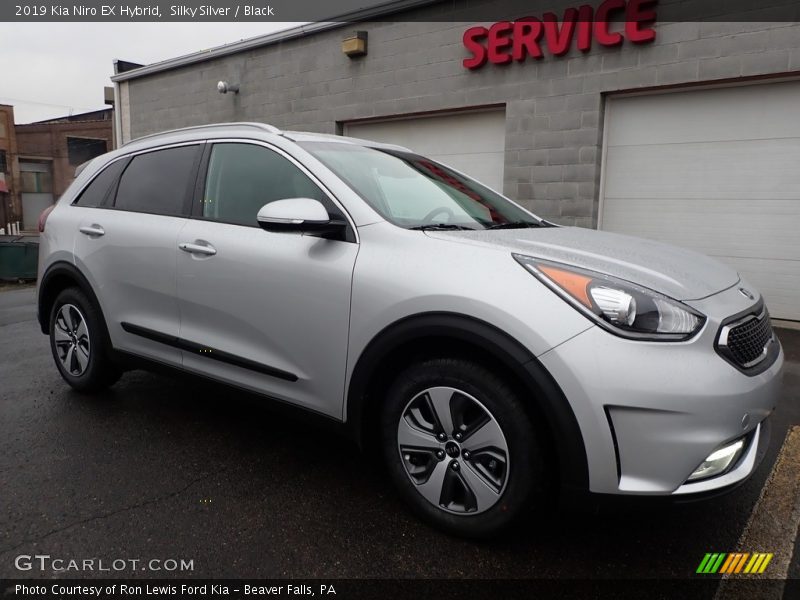 Silky Silver / Black 2019 Kia Niro EX Hybrid