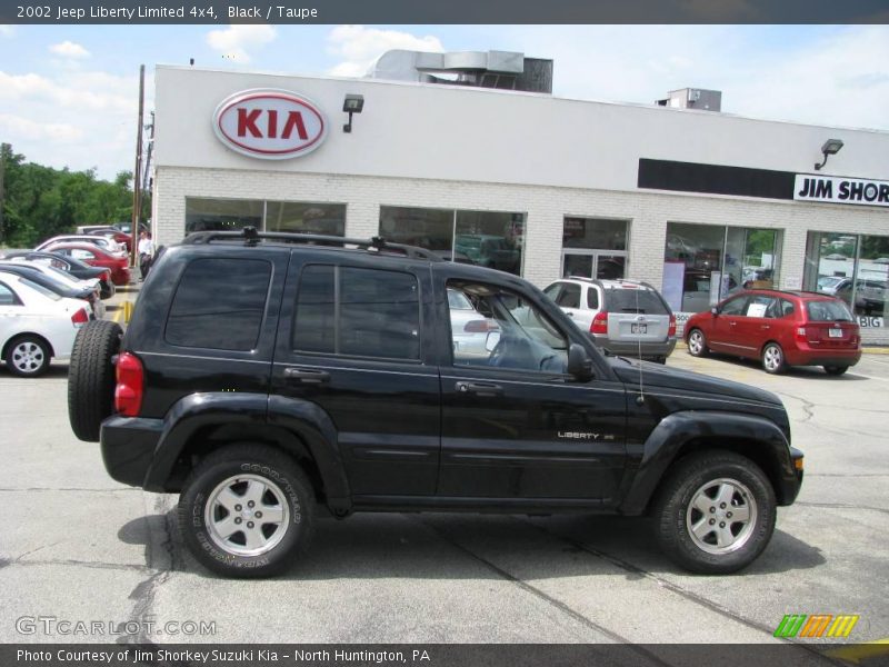 Black / Taupe 2002 Jeep Liberty Limited 4x4