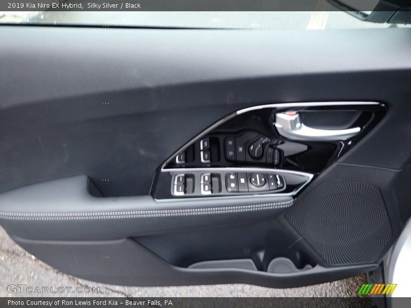 Silky Silver / Black 2019 Kia Niro EX Hybrid