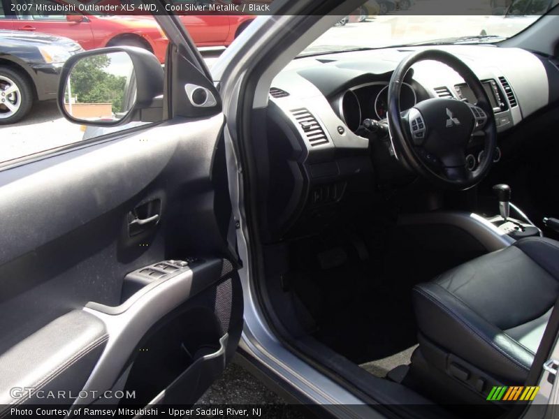 Cool Silver Metallic / Black 2007 Mitsubishi Outlander XLS 4WD