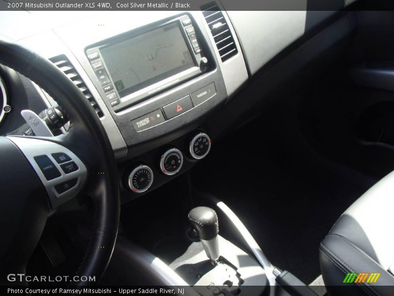 Cool Silver Metallic / Black 2007 Mitsubishi Outlander XLS 4WD