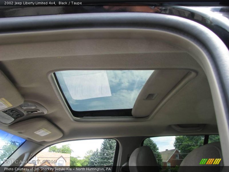 Black / Taupe 2002 Jeep Liberty Limited 4x4