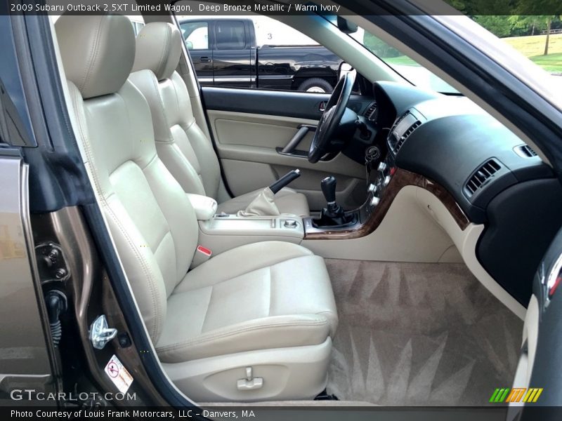 Front Seat of 2009 Outback 2.5XT Limited Wagon