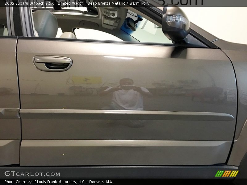 Deep Bronze Metallic / Warm Ivory 2009 Subaru Outback 2.5XT Limited Wagon