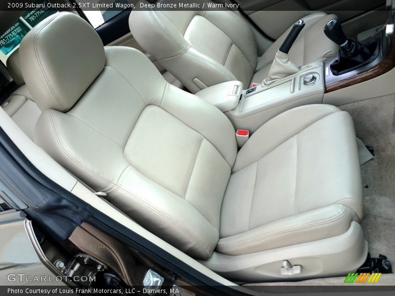 Front Seat of 2009 Outback 2.5XT Limited Wagon