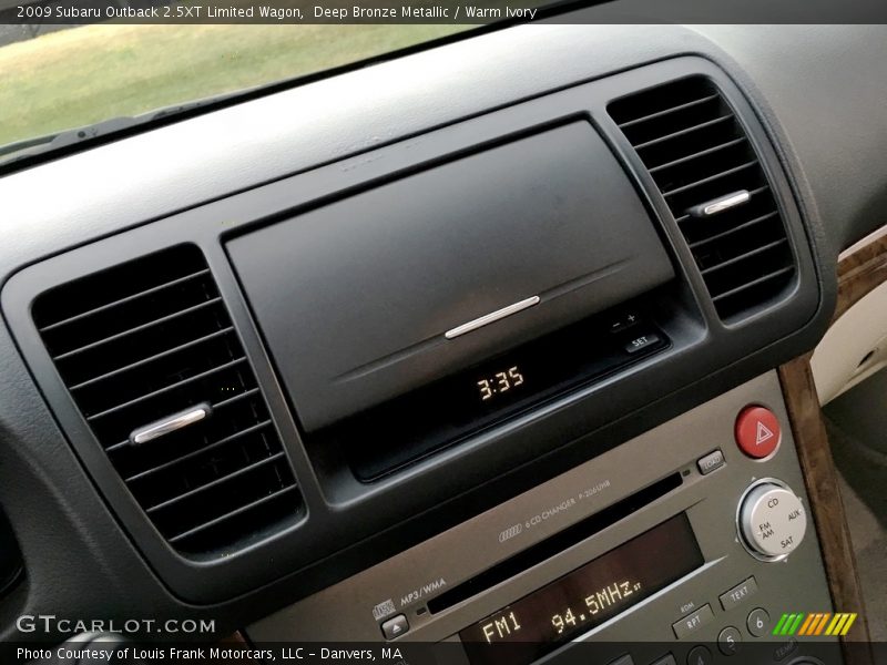 Controls of 2009 Outback 2.5XT Limited Wagon