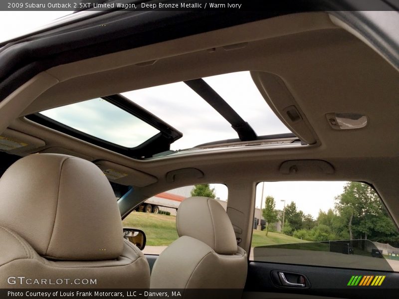 Sunroof of 2009 Outback 2.5XT Limited Wagon