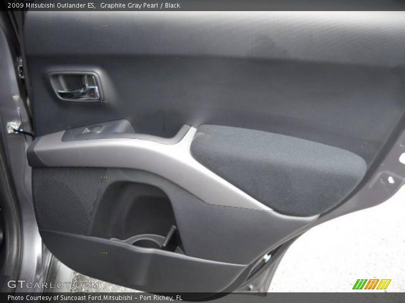 Graphite Gray Pearl / Black 2009 Mitsubishi Outlander ES