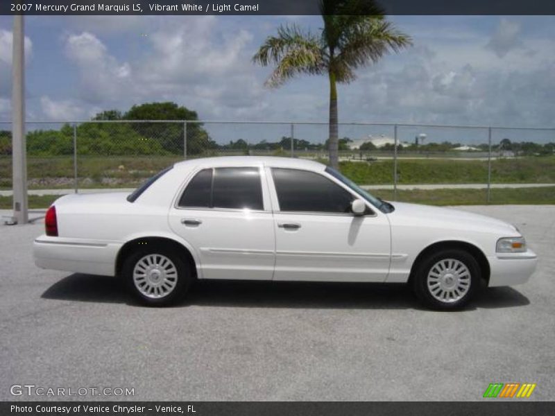 Vibrant White / Light Camel 2007 Mercury Grand Marquis LS