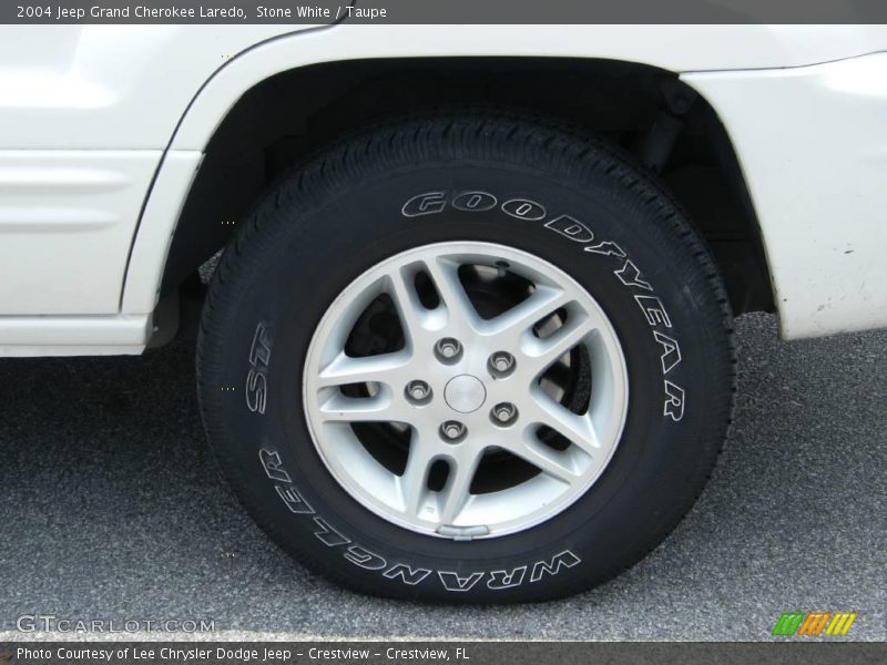 Stone White / Taupe 2004 Jeep Grand Cherokee Laredo