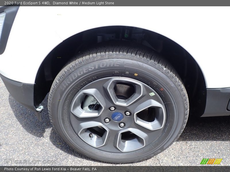 Diamond White / Medium Light Stone 2020 Ford EcoSport S 4WD