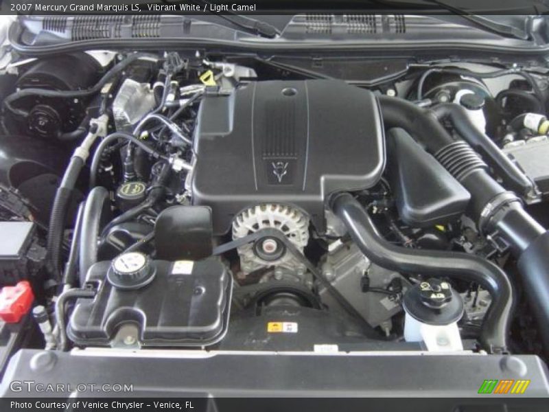 Vibrant White / Light Camel 2007 Mercury Grand Marquis LS