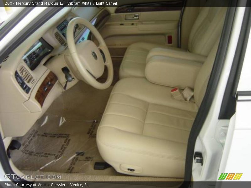 Vibrant White / Light Camel 2007 Mercury Grand Marquis LS