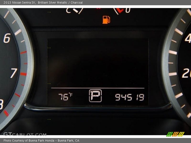 Brilliant Silver Metallic / Charcoal 2013 Nissan Sentra SV