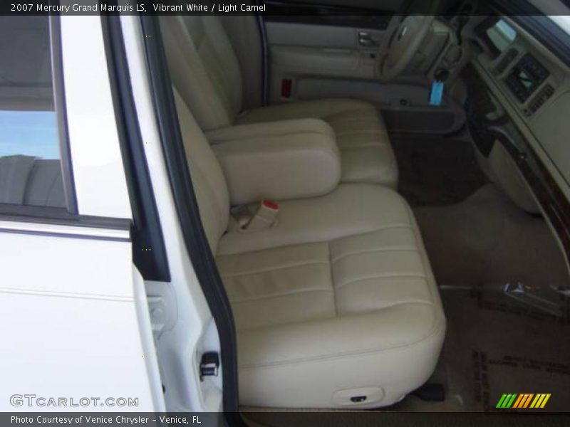 Vibrant White / Light Camel 2007 Mercury Grand Marquis LS