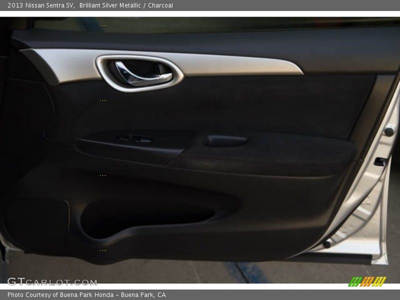 Brilliant Silver Metallic / Charcoal 2013 Nissan Sentra SV