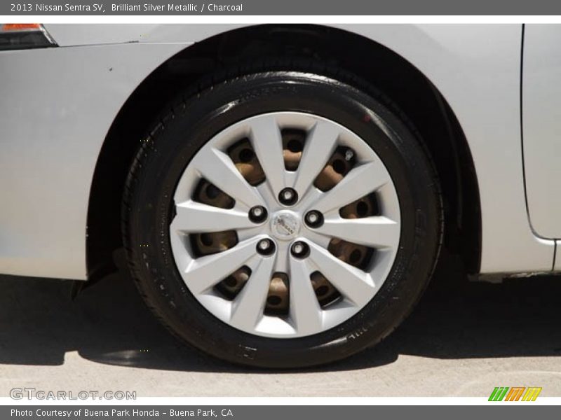 Brilliant Silver Metallic / Charcoal 2013 Nissan Sentra SV